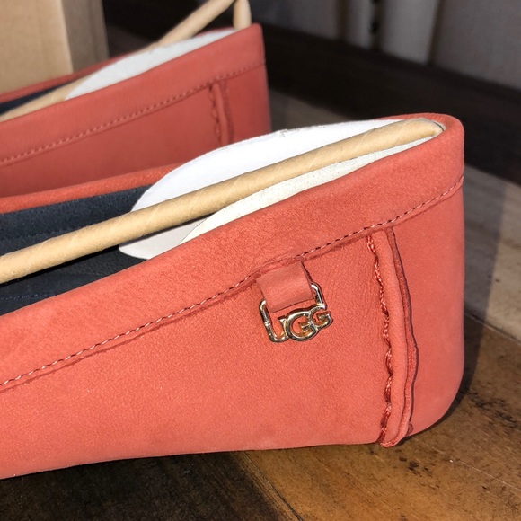 UGG CALLEN LOAFERS - Picture 3 of 10